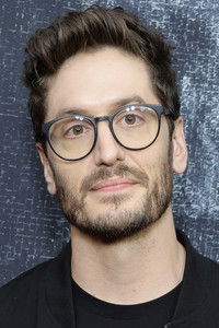 المخرج Parker Finn