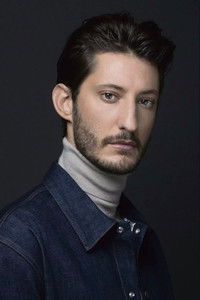 الممثل Pierre Niney