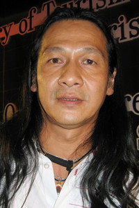 الممثل Pongpat Wachirabunjong