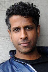 الممثل Prasanna Puwanarajah