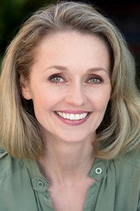 الممثل Rachael Blake