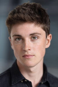 الممثل Rhys Mannion