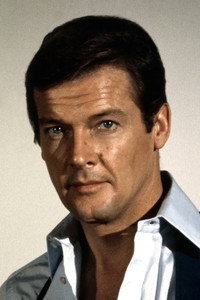 الممثل Roger Moore
