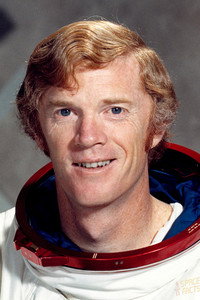 الممثل Russell Schweickart
