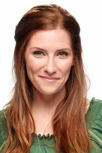 الممثل Sarah Levy