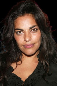 الممثل Sarita Choudhury