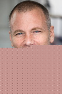 الممثل Sean Carrigan