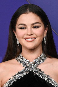 الممثل Selena