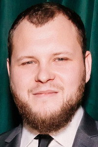 المخرج Sergey Bondarchuk