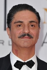 الممثل Simon Abkarian