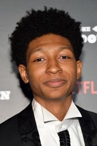 الممثل Skylan Brooks