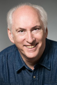 الممثل Stuart Bentley