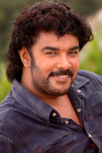المخرج Sundar C.