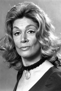 الممثل Sylvia Miles