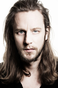 الممثل Tadhg Murphy