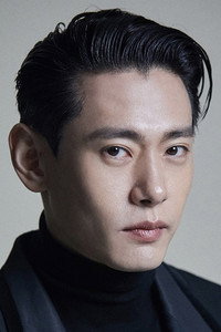 الممثل Teo Yoo