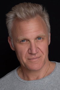 الممثل Terry Serpico