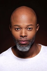 الممثل Thapelo Mokoena