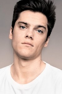 الممثل Theo Trebs