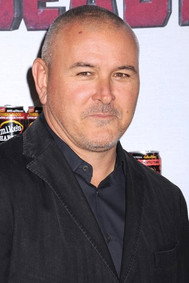 المخرج Tim Miller