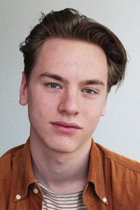 الممثل Tobias Kersloot