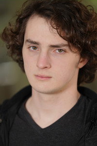 الممثل Toby Nichols