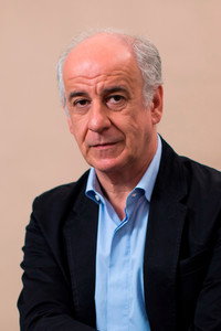 الممثل Toni Servillo