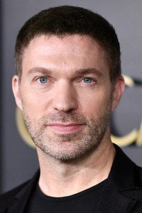المخرج Travis Knight