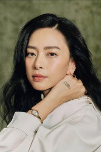 الممثل Veronica Ngo