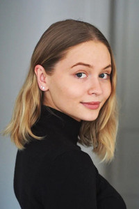 الممثل Vivild Falk Berg