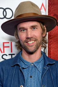 الممثل Willie Watson