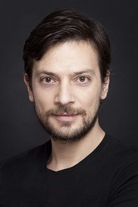 الممثل Çagdas Onur Öztürk